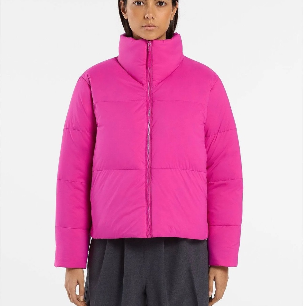 Incredible hot pink Arc’teryx veilance puffer jacket sz XL